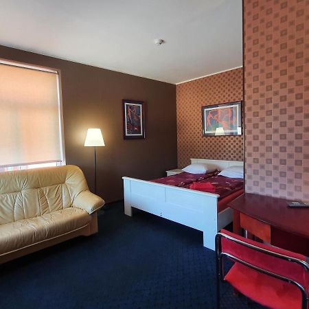 Otra Elpa Hotel Valka Buitenkant foto